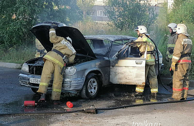 В Нижнем Тагиле на улице Тагилстроевской сгорел автомобиль