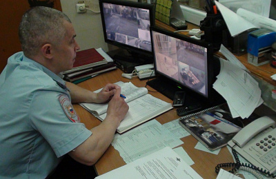 Тагильчанин поблагодарил полицейских: за несколько часов они нашли украденные колеса дорогой иномарки