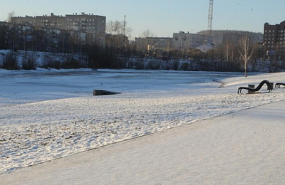 В парке «Народный» провалился под лед 12-летний мальчик