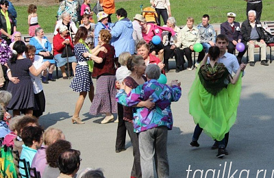 «Вальс Победы» добрался до Нижнего Тагила