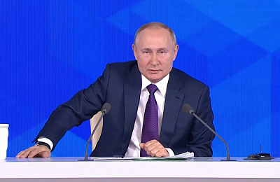 Владимир Путин подчеркнул, что необходимо разъяснять необходимость вакцинации, а не принуждать к ней