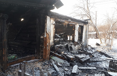 В воскресенье в Нижнем Тагиле из-за короткого замыкания произошло три пожара в частных домах 