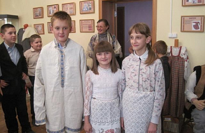 Школьники удивили постояльцев ГАУ «Тагильский пансионат» 