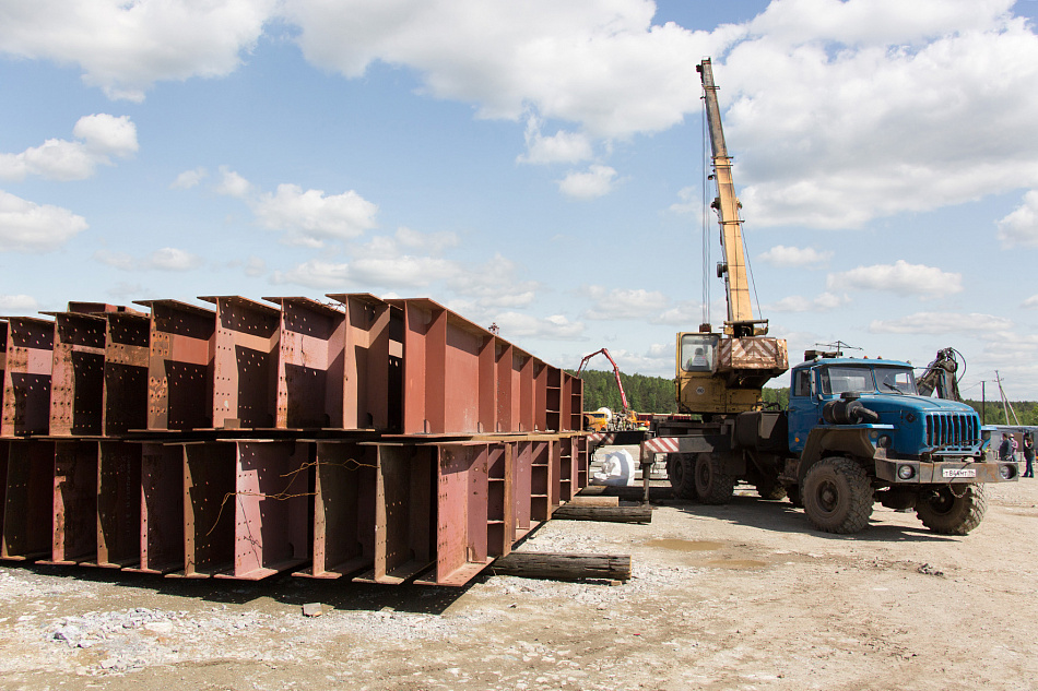 Возведение моста через Тагильский пруд идет с опережением графика