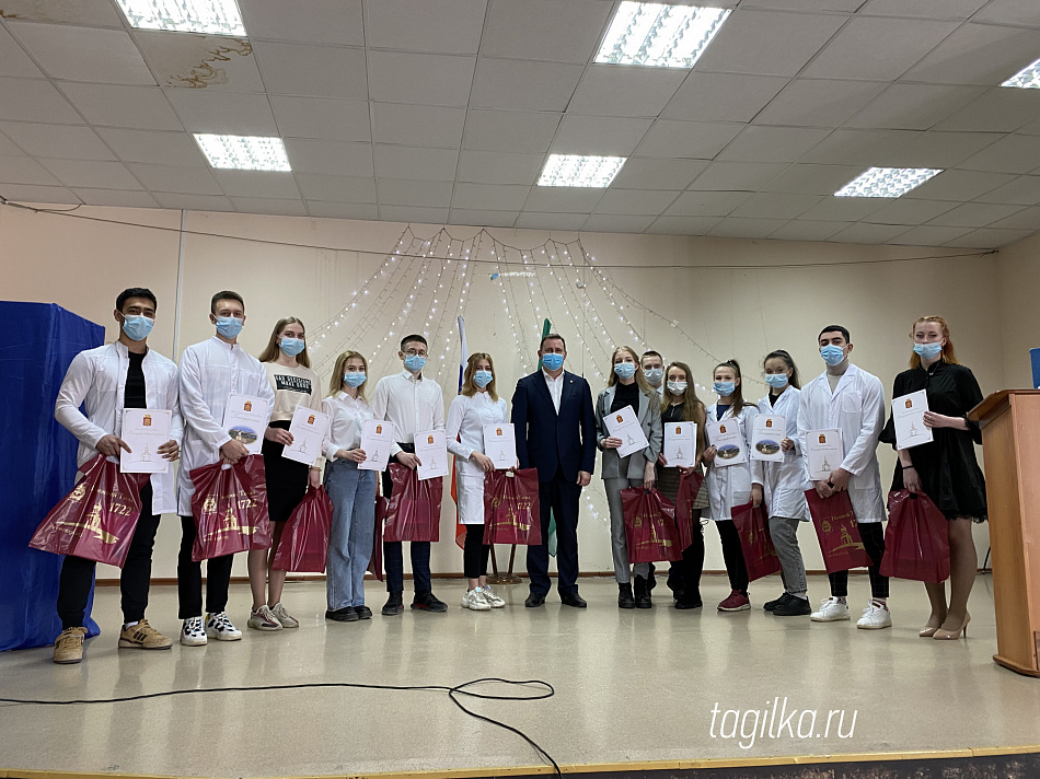 В Нижнем Тагиле наградили волонтеров 