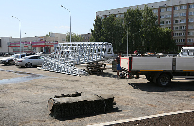 Сегодня в Нижний Тагил доставили каркас стелы «Город трудовой доблести»