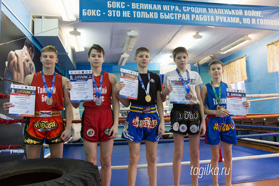 Три спортсмена из Нижнего Тагила стали победителями первенства Уральского и Приволжского федеральных округов по тайскому боксу