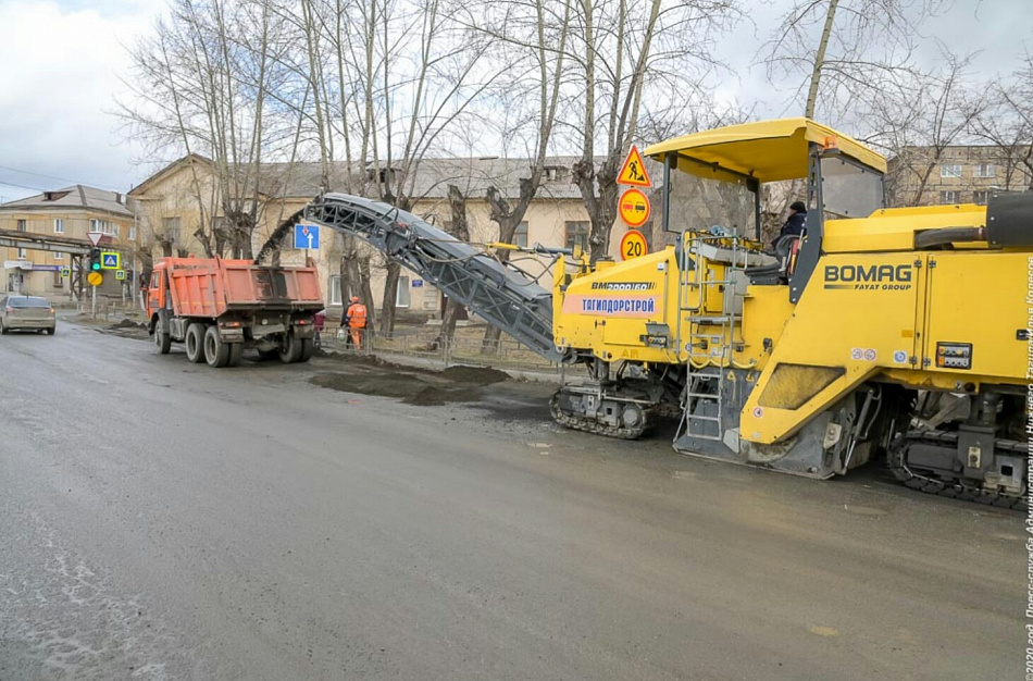 На улице Красных зорь начался ремонт дороги