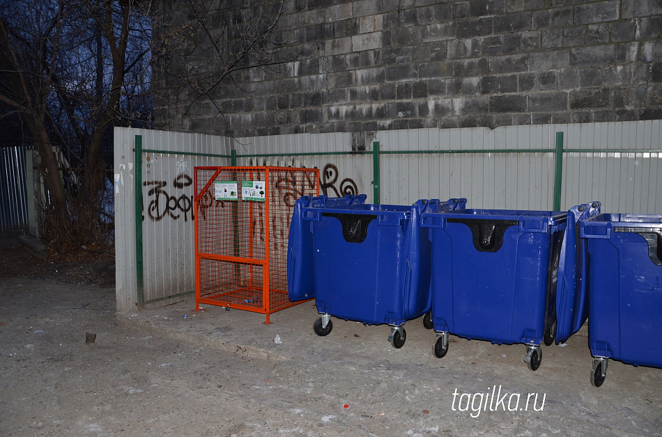 В центре Нижнего Тагила установлен контейнер для раздельного сбора пластика