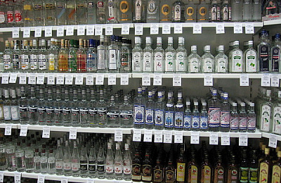 В Свердловской области запустили горячую линию по контрафактному алкоголю