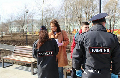 Сотрудники полиции напоминают жителям Нижнего Тагила о необходимости соблюдения режима самоизоляции