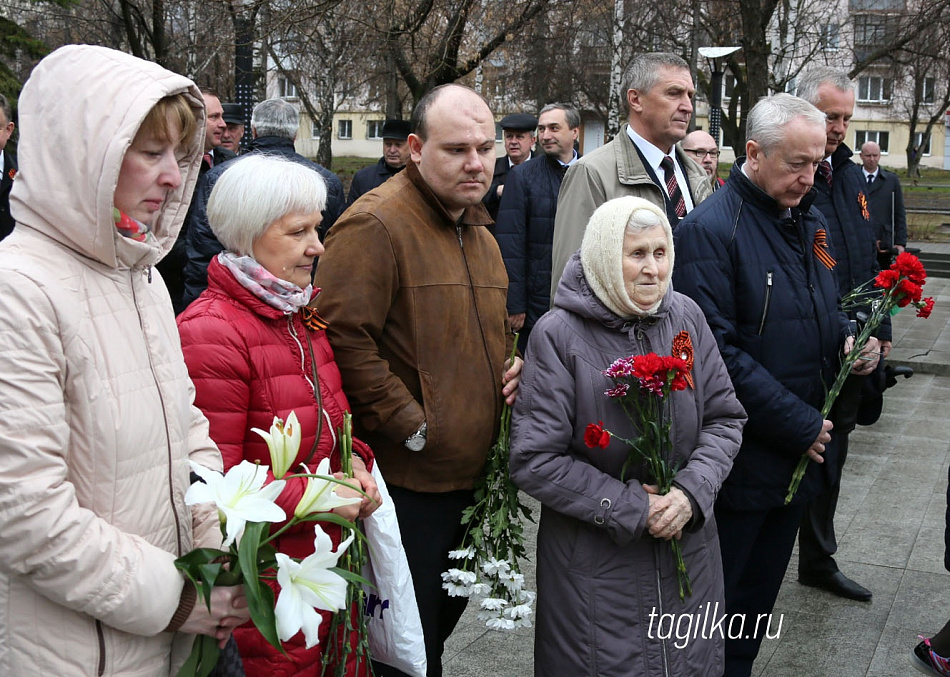 В Нижнем Тагиле почтили память погибших в авиакатастрофе 1993 года