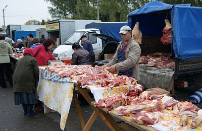 Роспотребнадзор призывает тагильчан не покупать непроверенное мясо