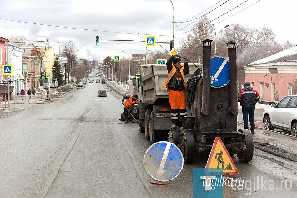 Более 160 свердловских предприятий продолжают работать во время нерабочей недели