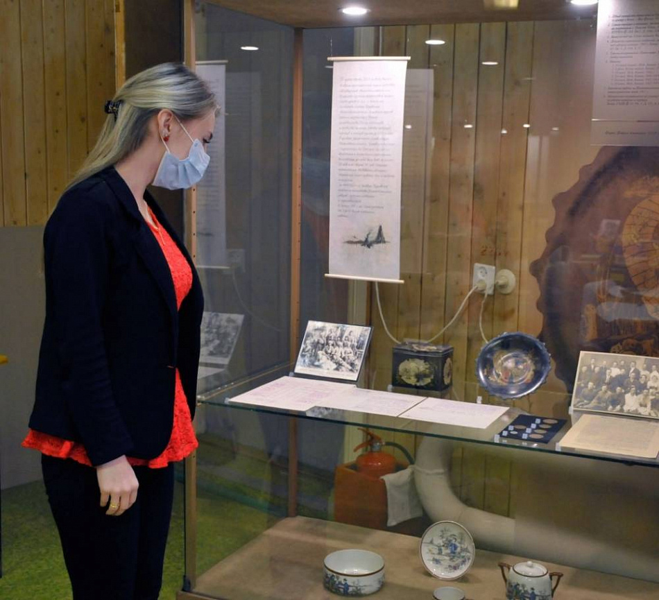 Выставка, посвященная дружбе Китая и России, открылась в музее Бондина