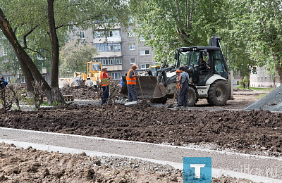Жители довольны ходом благоустройства дворов на улице Ермака в Нижнем Тагиле