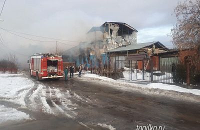 Крупный пожар произошел в Нижнем Тагиле 