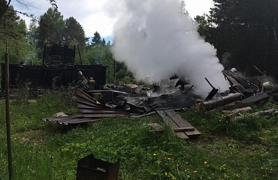 Под Нижним Тагилом во время пожара погибла семья 