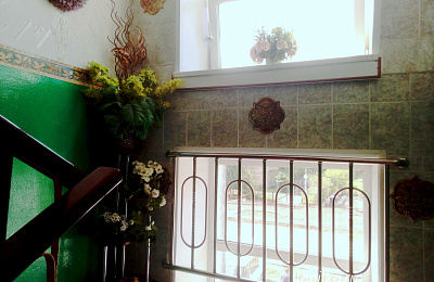 Подъезд в хрущевке может быть таким!