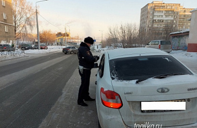 Автоинспекторы Свердловской области  используют мобильное приложение для выявления нарушителей