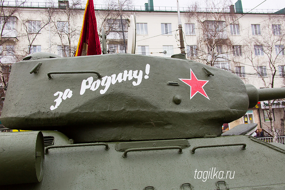 На Дальнем Востоке к Дню Победы восстанавливают танк Т-34 производства Уралвагонзавода