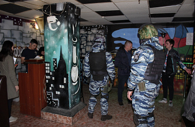 Полиция Нижнего Тагила проверяет ночные клубы