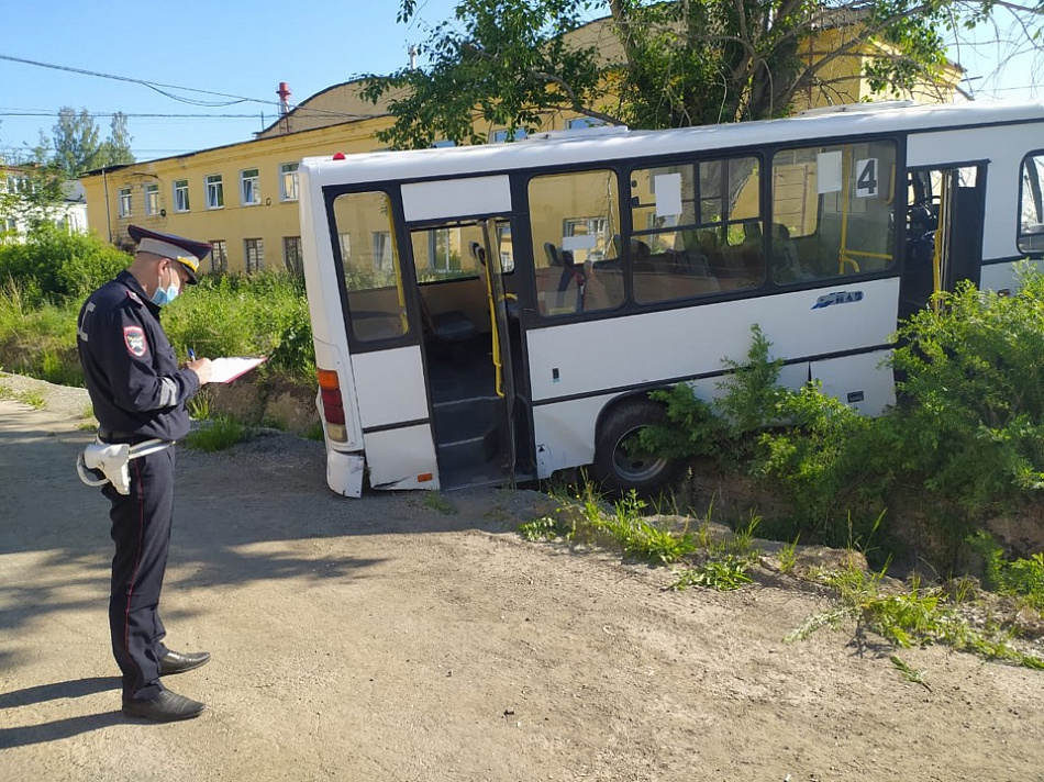 Стали известны подробности страшного 
 ДТП  с автобусом в Лесном: установлены личности погибших и пострадавших 

