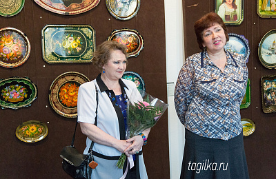 Открылась выставка тагильских подносов