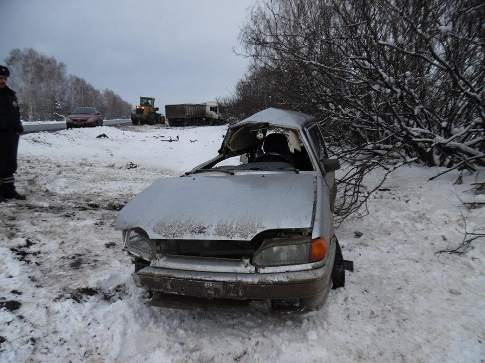 В Свердловской области произошли две аварии, связанные с выездом на встречную полосу